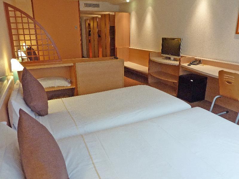 Hotel Tropical Les Escaldes エクステリア 写真